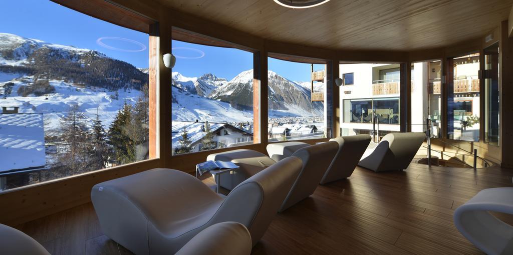 Hotel Baita Montana Livigno Exterior photo