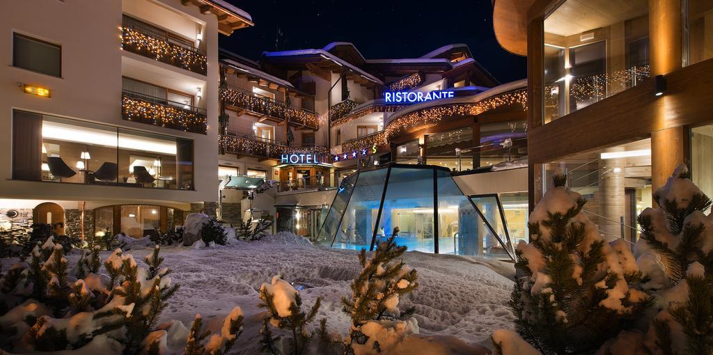 Hotel Baita Montana Livigno Exterior photo